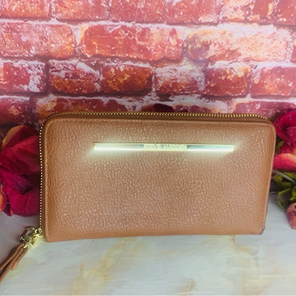 Steve Madden Cognac Pebbled Leather Zip Around Continental Wristlet Wall… - Picture 2 of 12